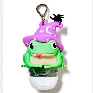 Bath & Body Works Halloween
Magical Frog PocketBac Holder